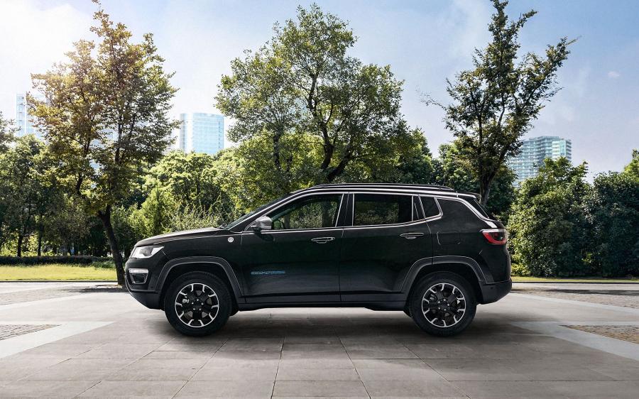  Jeep Compass 4xe First Edition (MP) 2020 года  (EU) (фото 1 из 5)